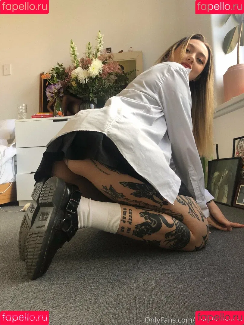 sainthoneyxxx Onlyfans Photo Gallery 