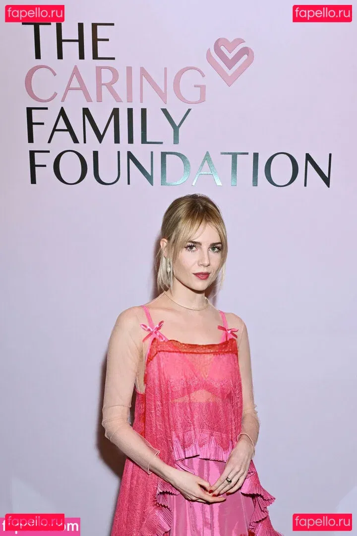 Lucy Boynton Onlyfans Photo Gallery 