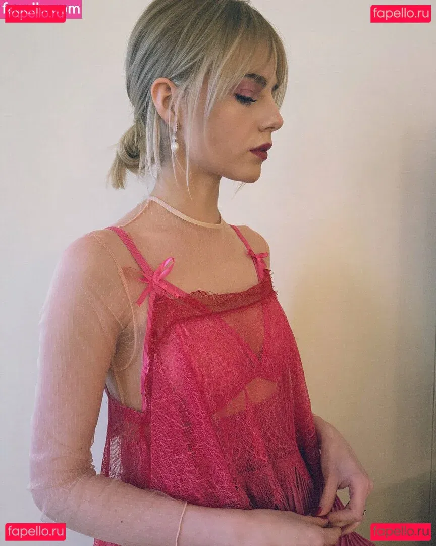 Lucy Boynton Onlyfans Photo Gallery 