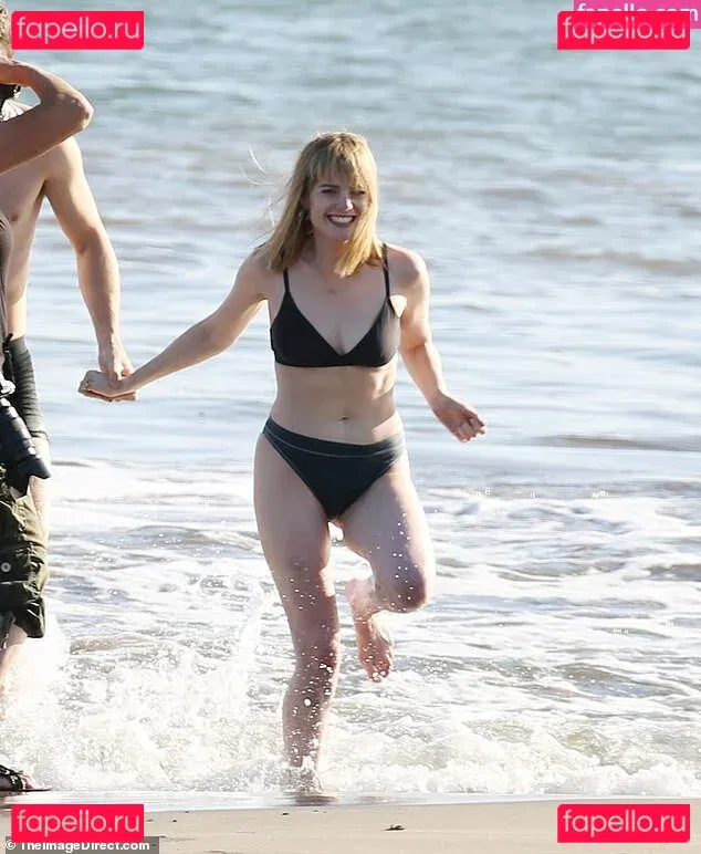 Lucy Boynton Onlyfans Photo Gallery 