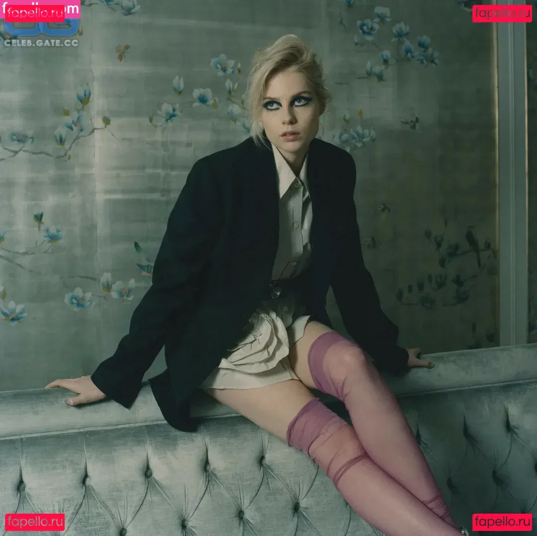 Lucy Boynton Onlyfans Photo Gallery 