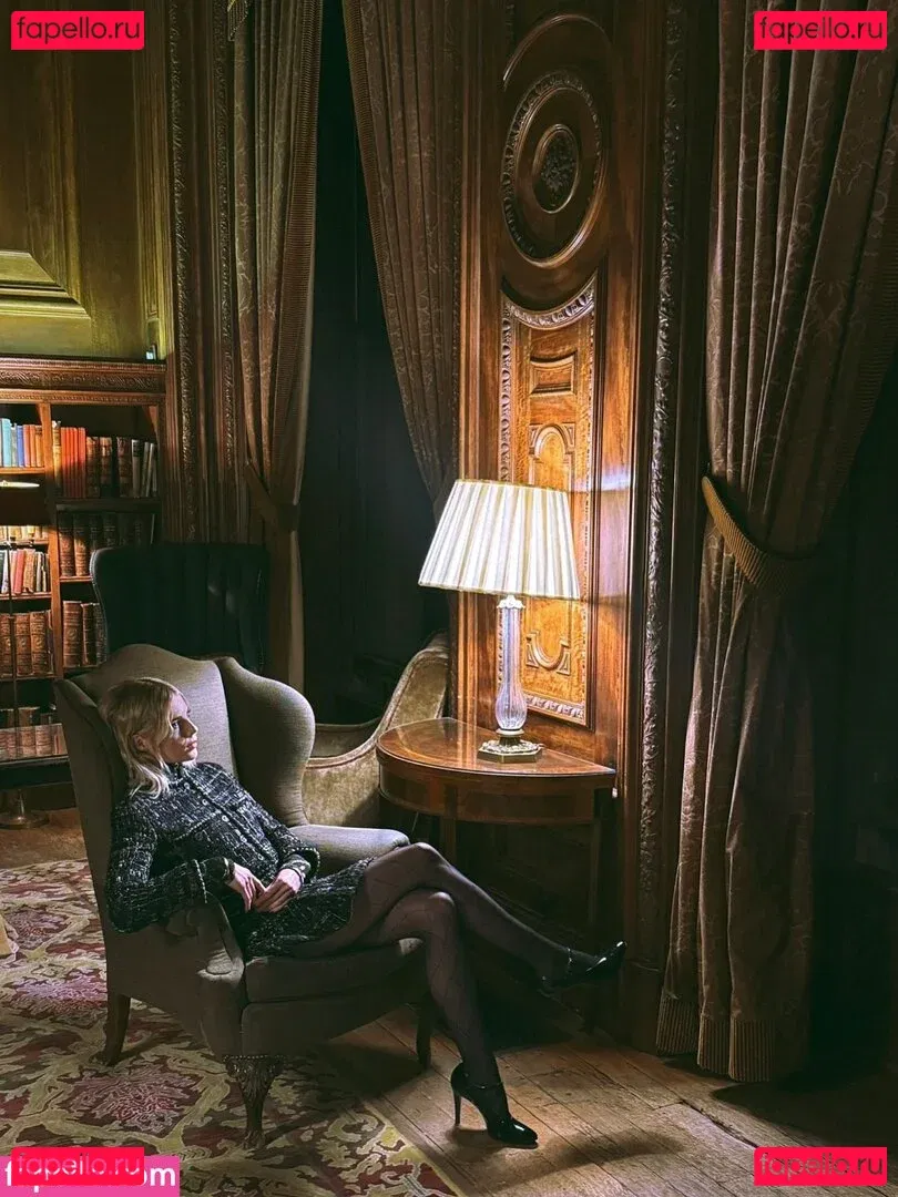 Lucy Boynton Onlyfans Photo Gallery 