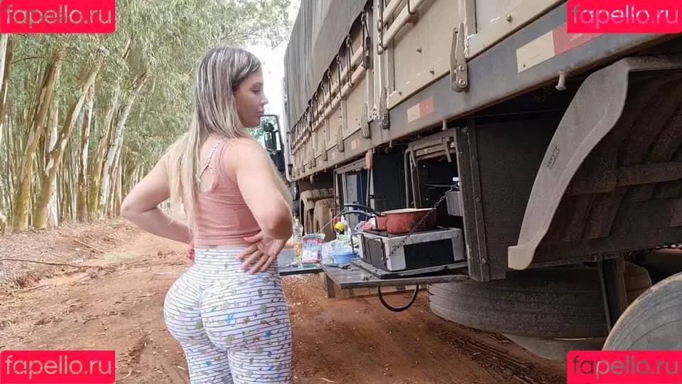 Aline Füchter Ouriques Onlyfans Photo Gallery 