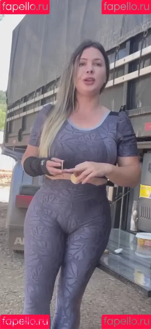 Aline Füchter Ouriques Onlyfans Photo Gallery 