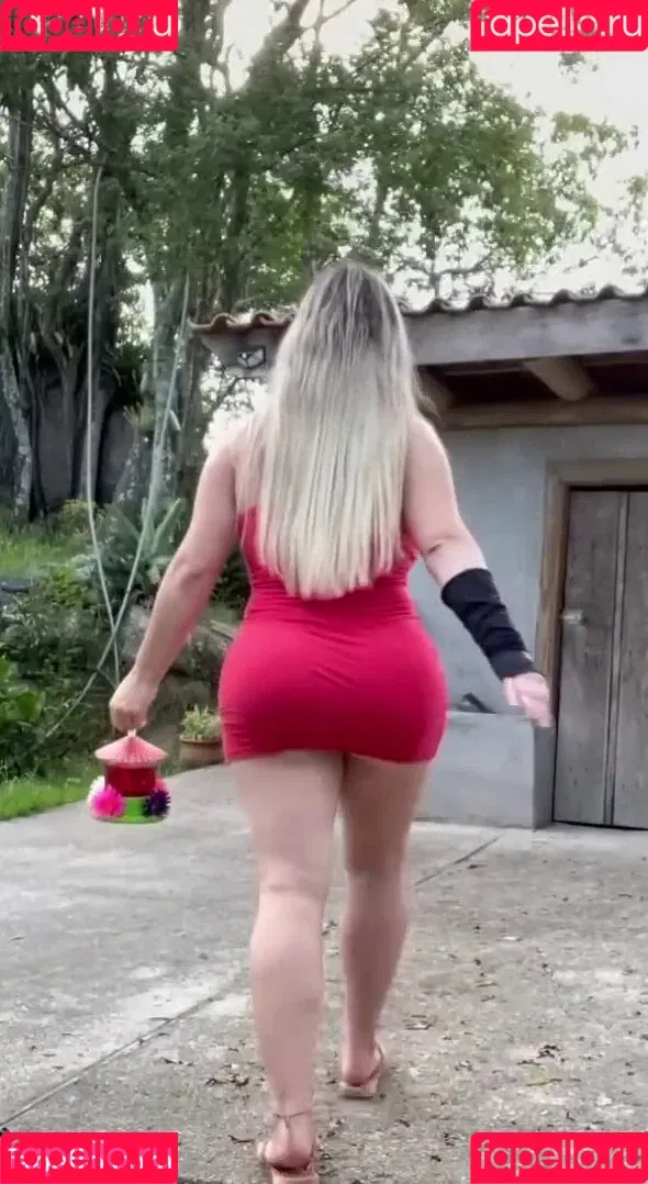 Aline Füchter Ouriques Onlyfans Photo Gallery 