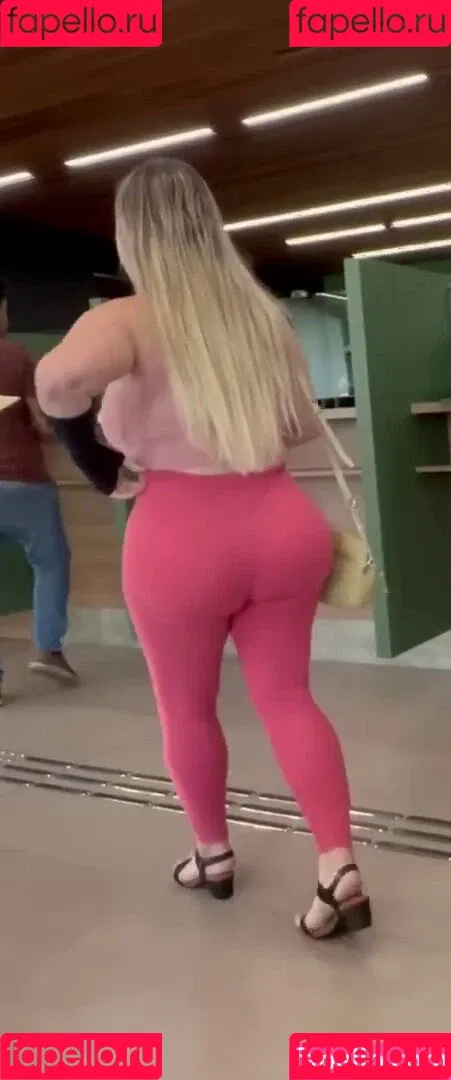 Aline Füchter Ouriques Onlyfans Photo Gallery 