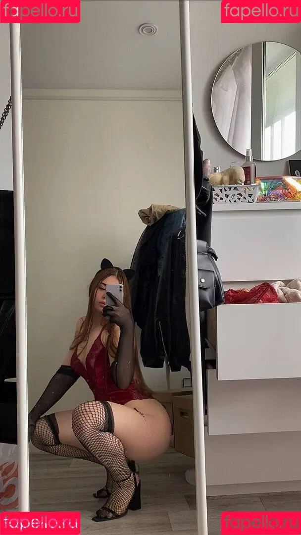 solntseall Onlyfans Photo Gallery 