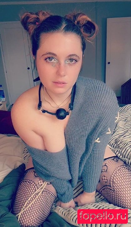 IsSheABrat Nude Onlyfans Photo 14