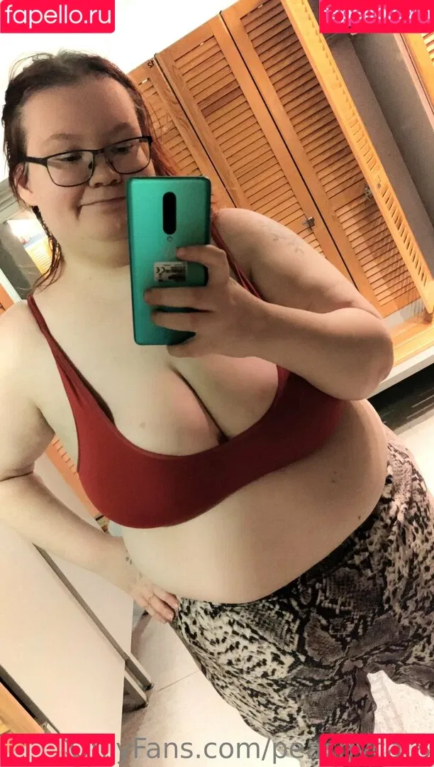 peachycat8 Onlyfans Photo Gallery 