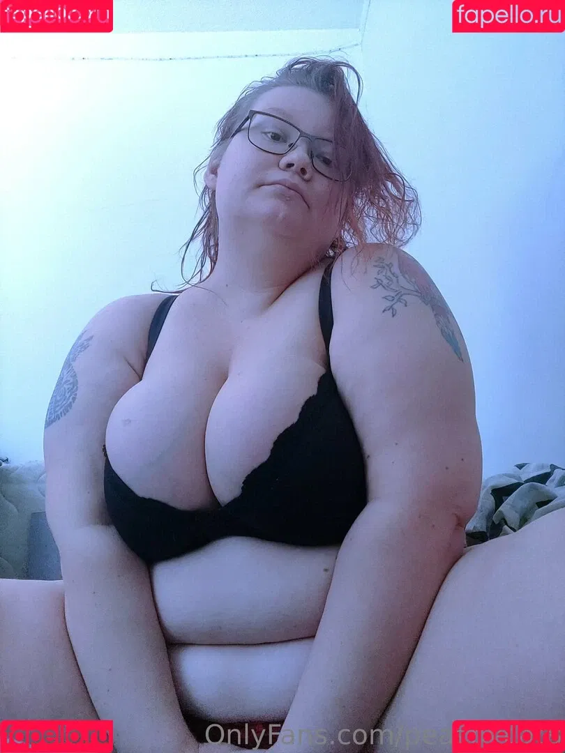 peachycat8 Onlyfans Photo Gallery 