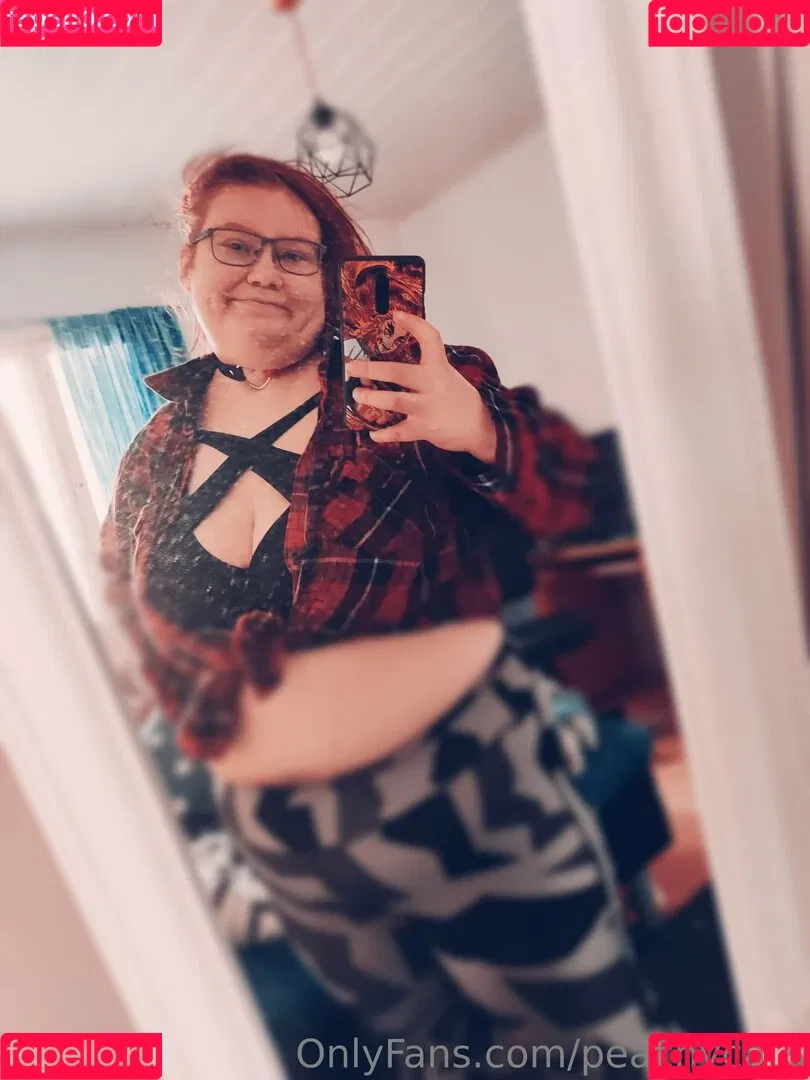 peachycat8 Onlyfans Photo Gallery 