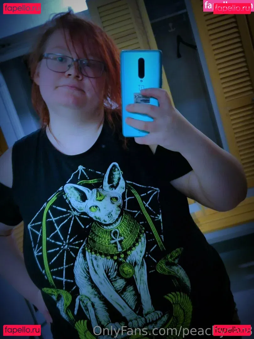 peachycat8 Onlyfans Photo Gallery 