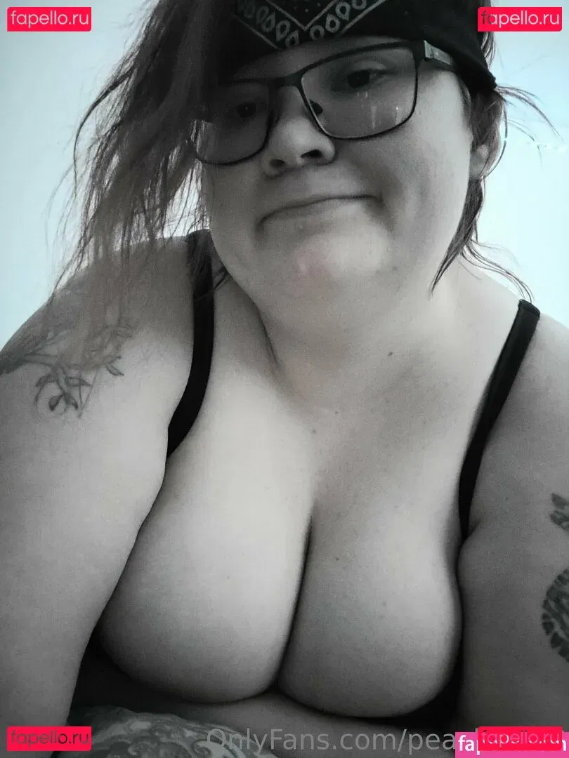 peachycat8 Onlyfans Photo Gallery 