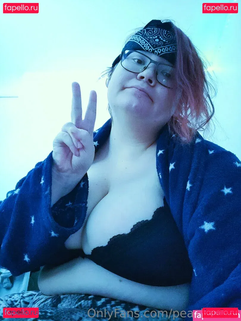 peachycat8 Onlyfans Photo Gallery 