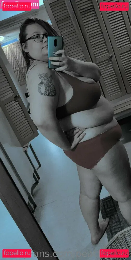 peachycat8 Onlyfans Photo Gallery 