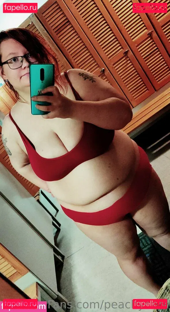 peachycat8 Onlyfans Photo Gallery 