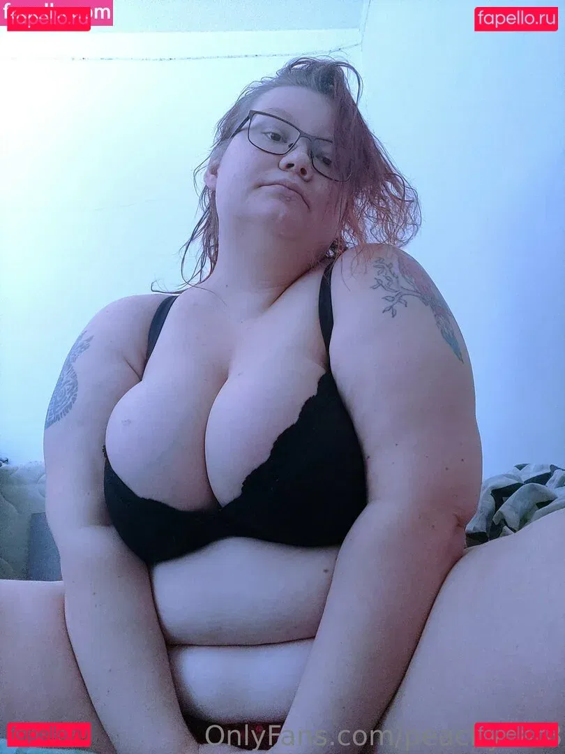 peachycat8 Onlyfans Photo Gallery 