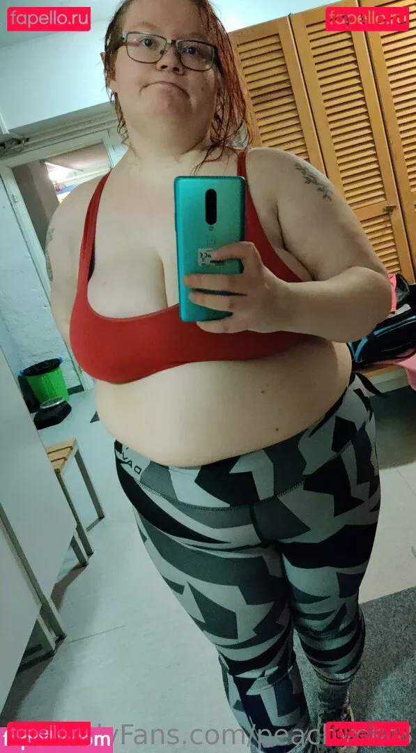 peachycat8 Onlyfans Photo Gallery 