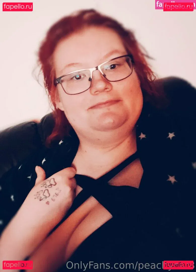 peachycat8 Onlyfans Photo Gallery 