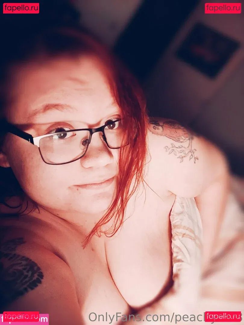 peachycat8 Onlyfans Photo Gallery 