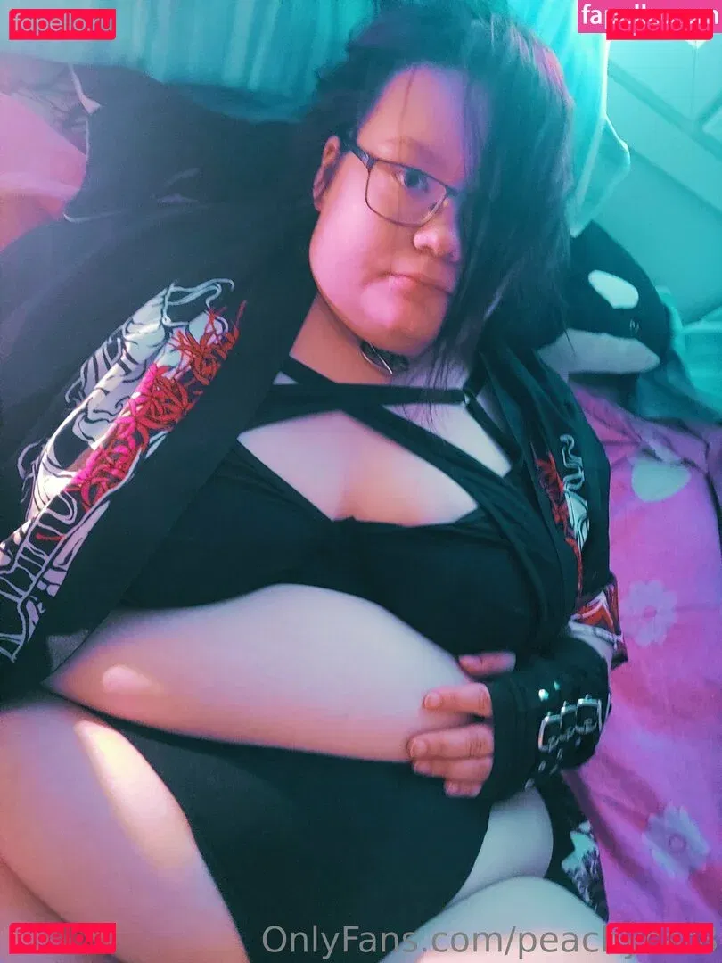 peachycat8 Onlyfans Photo Gallery 