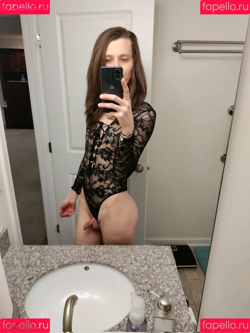 transuvius Onlyfans Photo Gallery 