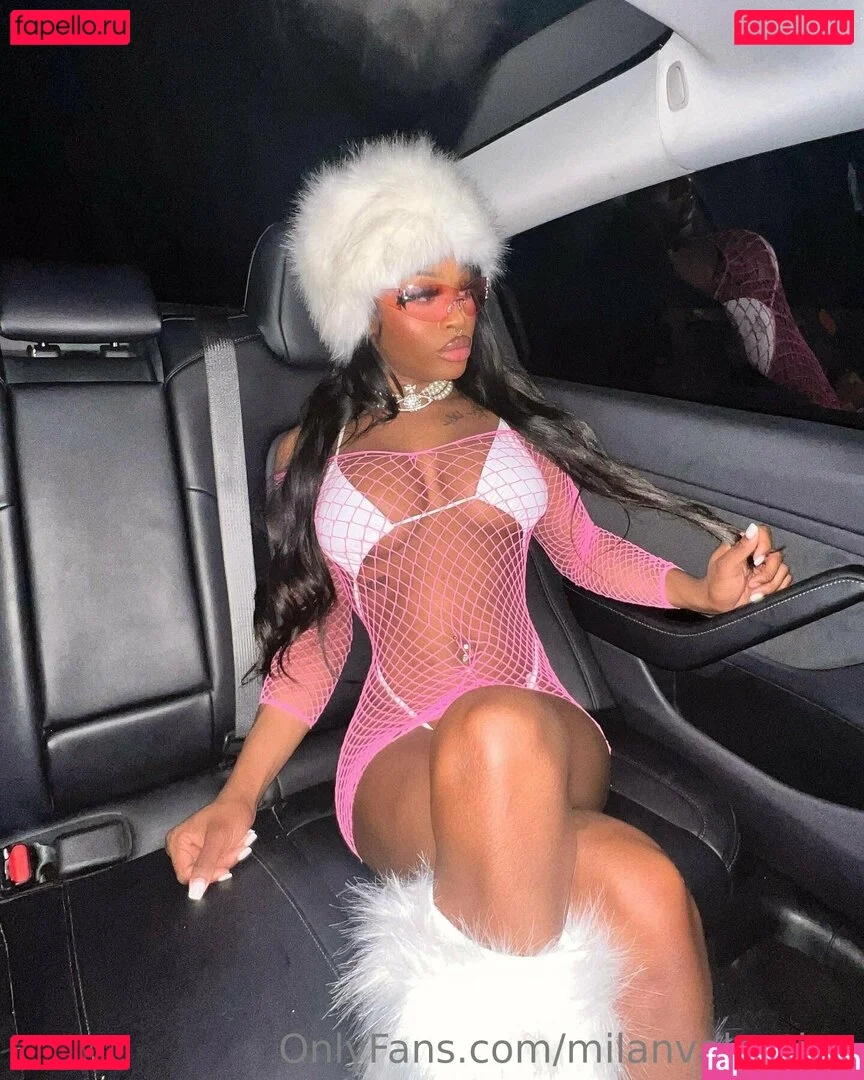 milanvalentine Onlyfans Photo Gallery 