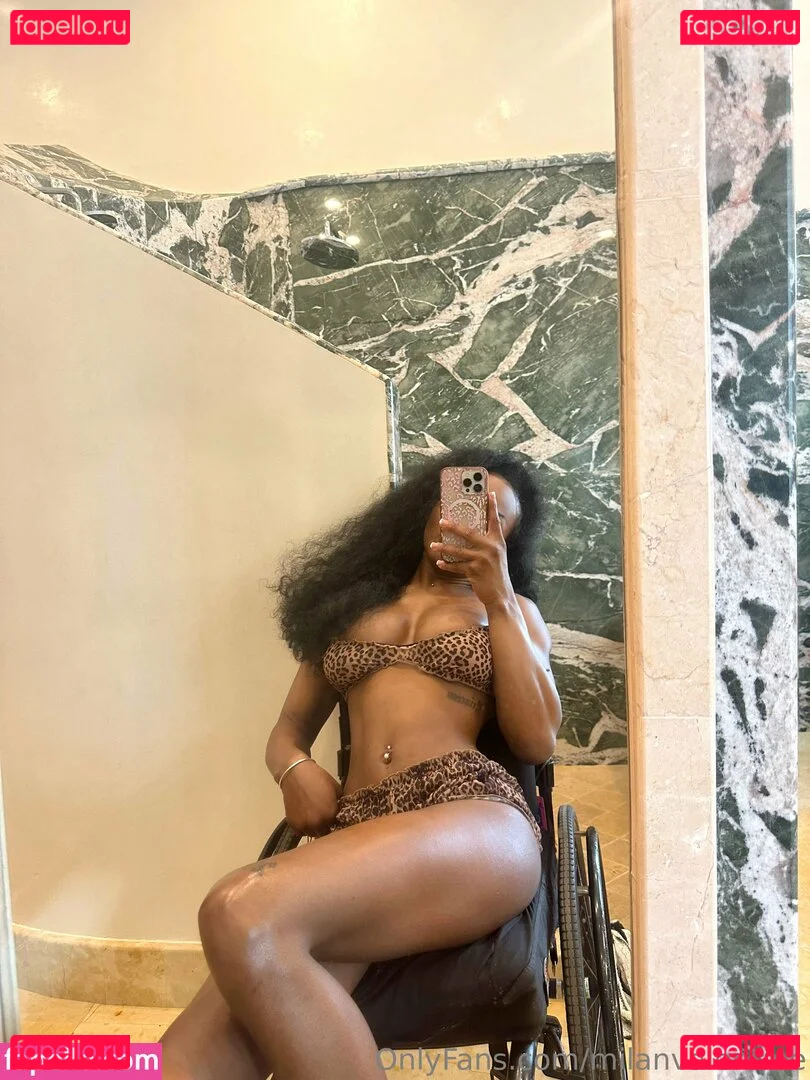 milanvalentine Onlyfans Photo Gallery 