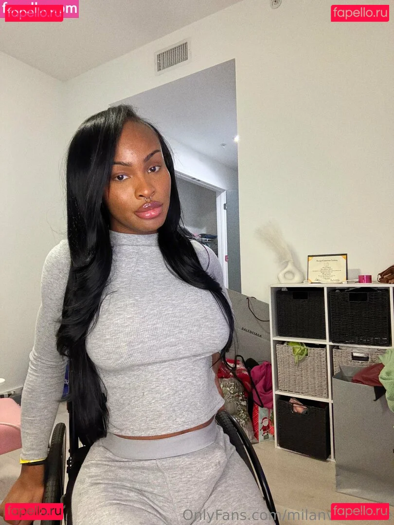 milanvalentine Onlyfans Photo Gallery 