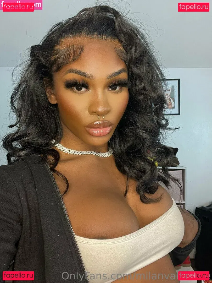 milanvalentine Onlyfans Photo Gallery 