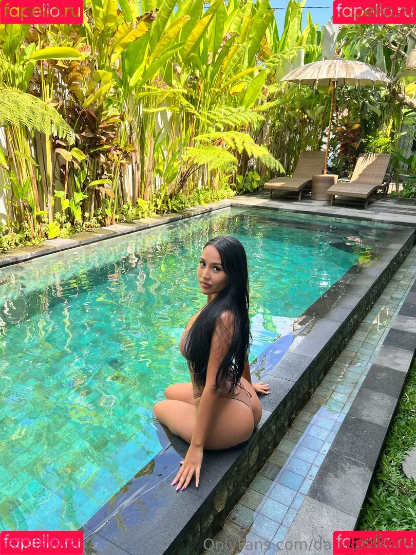 Saya Roze Onlyfans Photo Gallery 