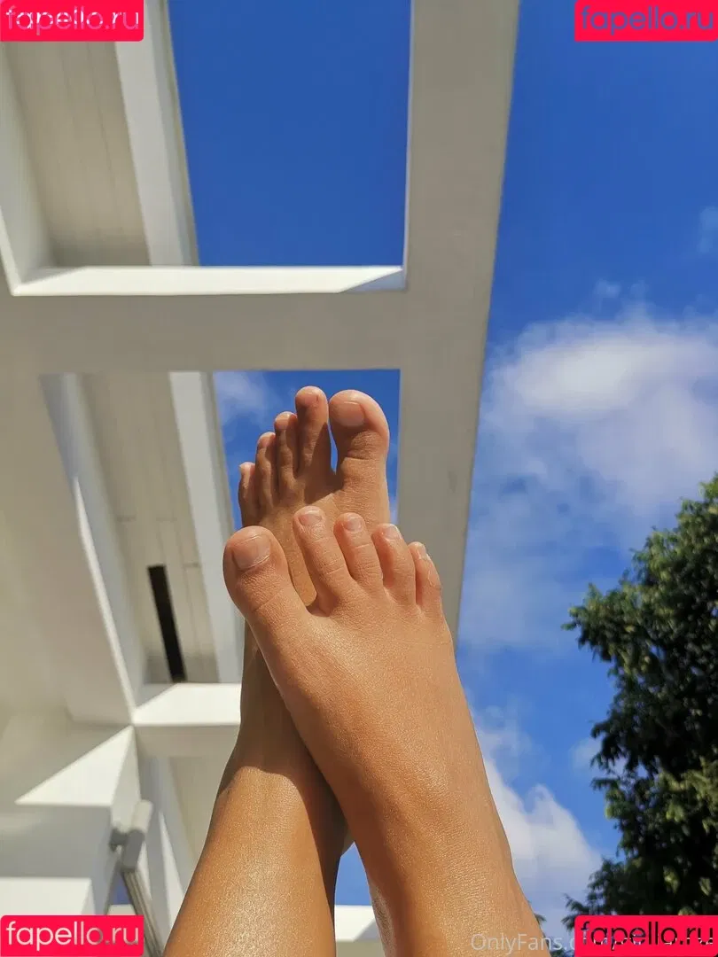 Saya Roze Onlyfans Photo Gallery 