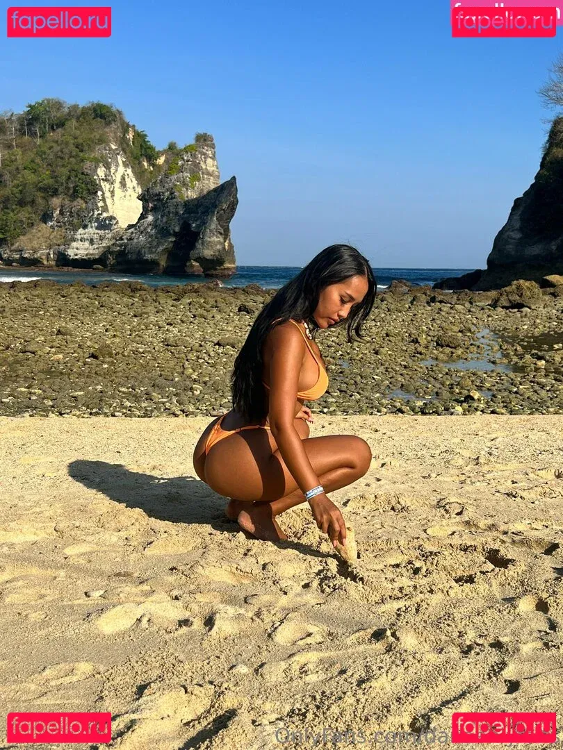 Saya Roze Onlyfans Photo Gallery 