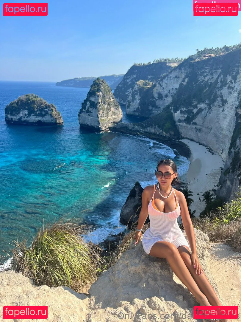 Saya Roze Onlyfans Photo Gallery 