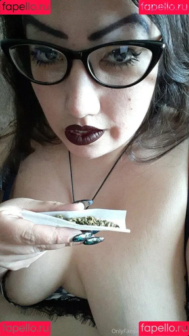 spacevvitch666 Onlyfans Photo Gallery 