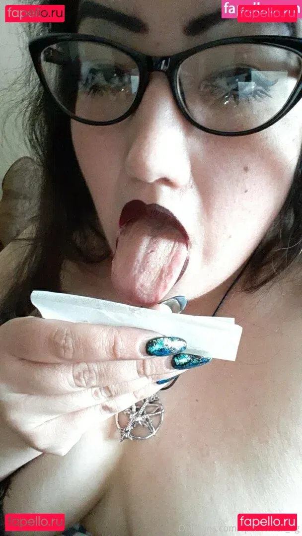 spacevvitch666 Onlyfans Photo Gallery 