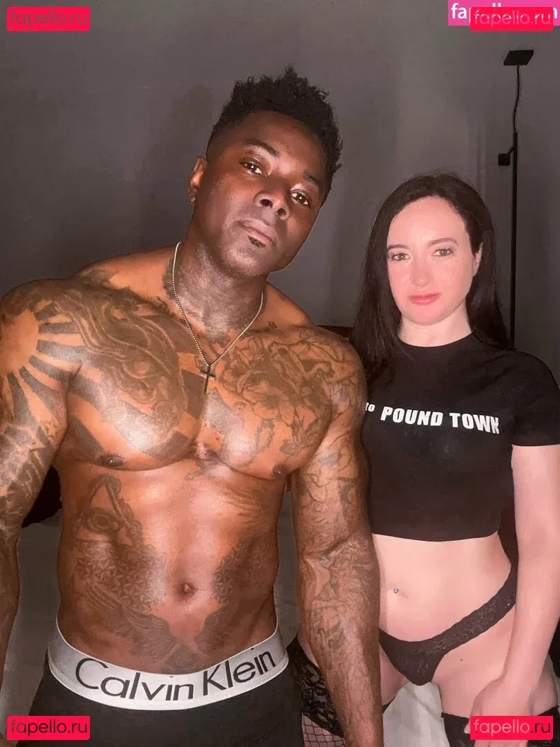 loganuk Onlyfans Photo Gallery 