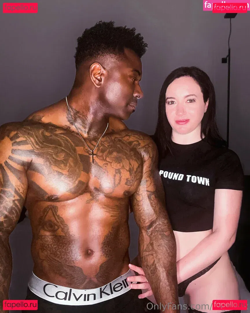 loganuk Onlyfans Photo Gallery 