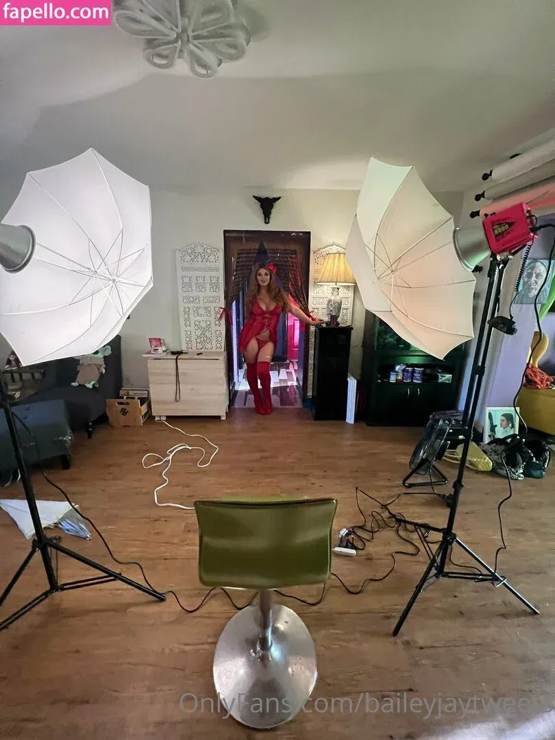 baileyjaytweets Onlyfans Photo Gallery 