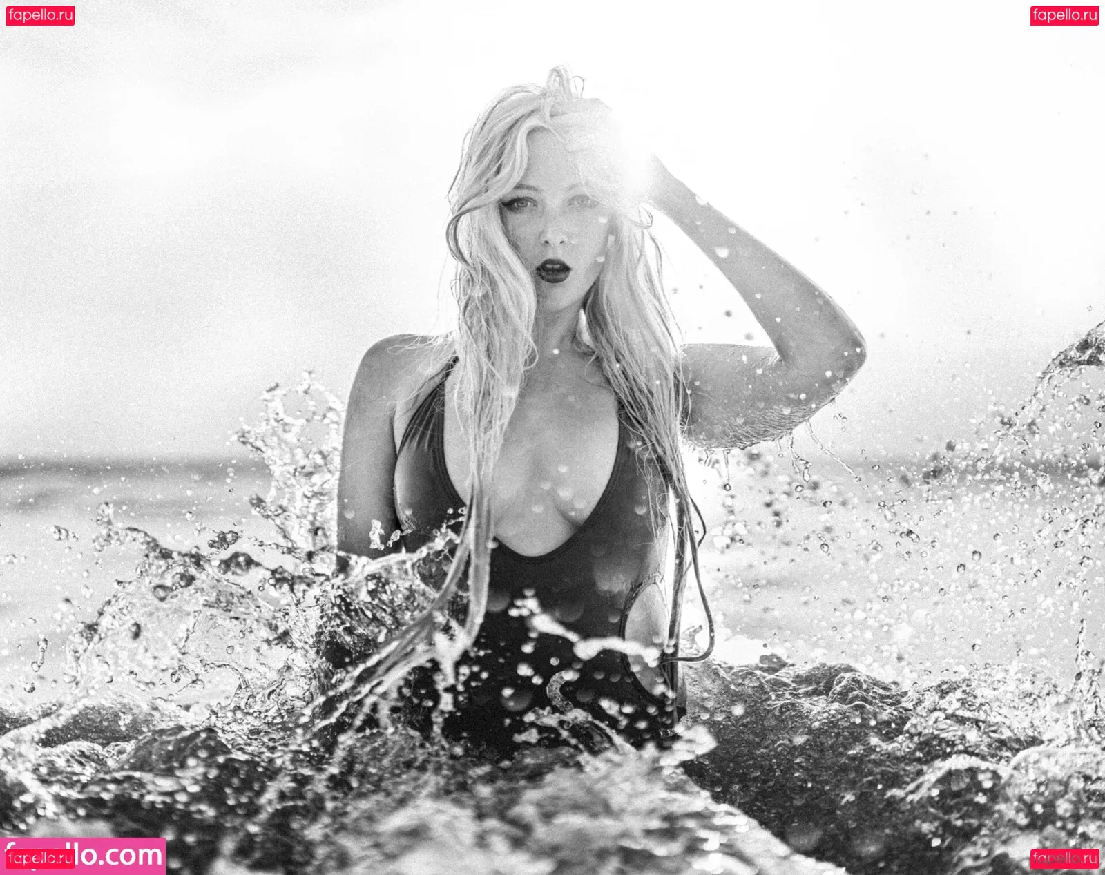 Amber Farndon Onlyfans Photo Gallery 