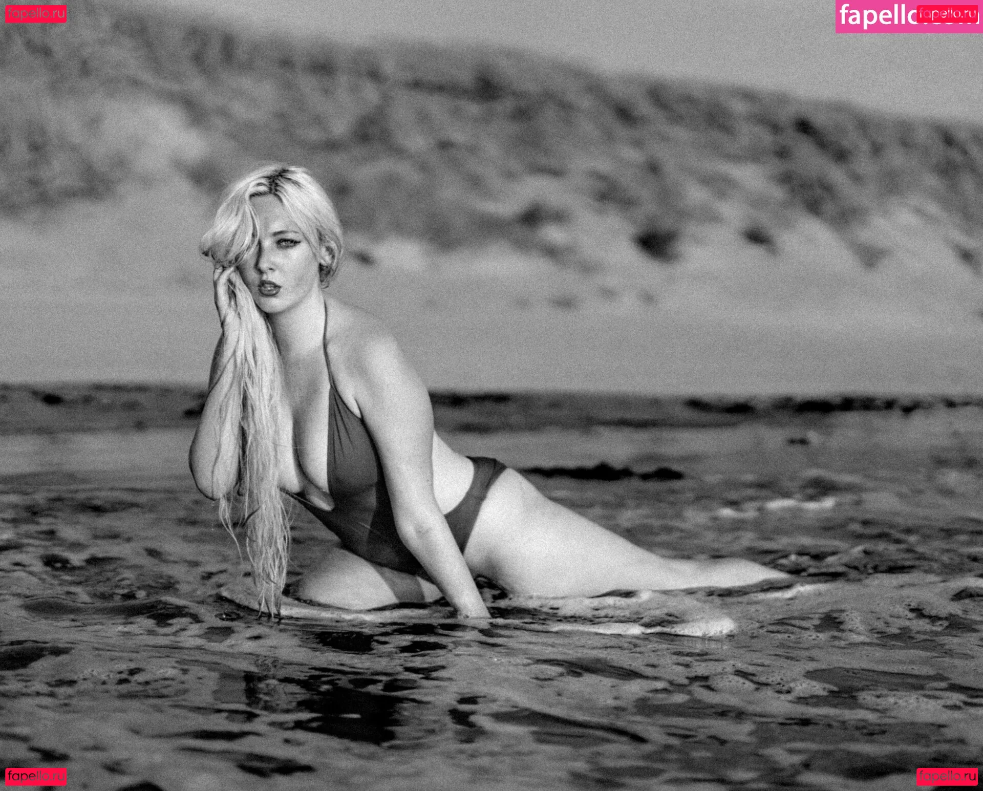 Amber Farndon Onlyfans Photo Gallery 