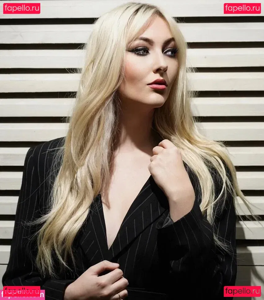 Amber Farndon Onlyfans Photo Gallery 