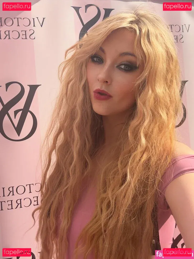 Amber Farndon Onlyfans Photo Gallery 