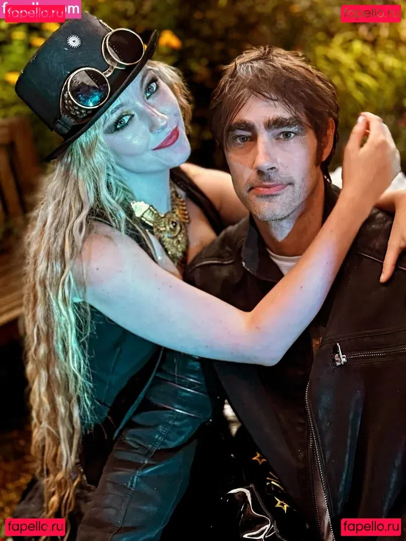 Amber Farndon Onlyfans Photo Gallery 