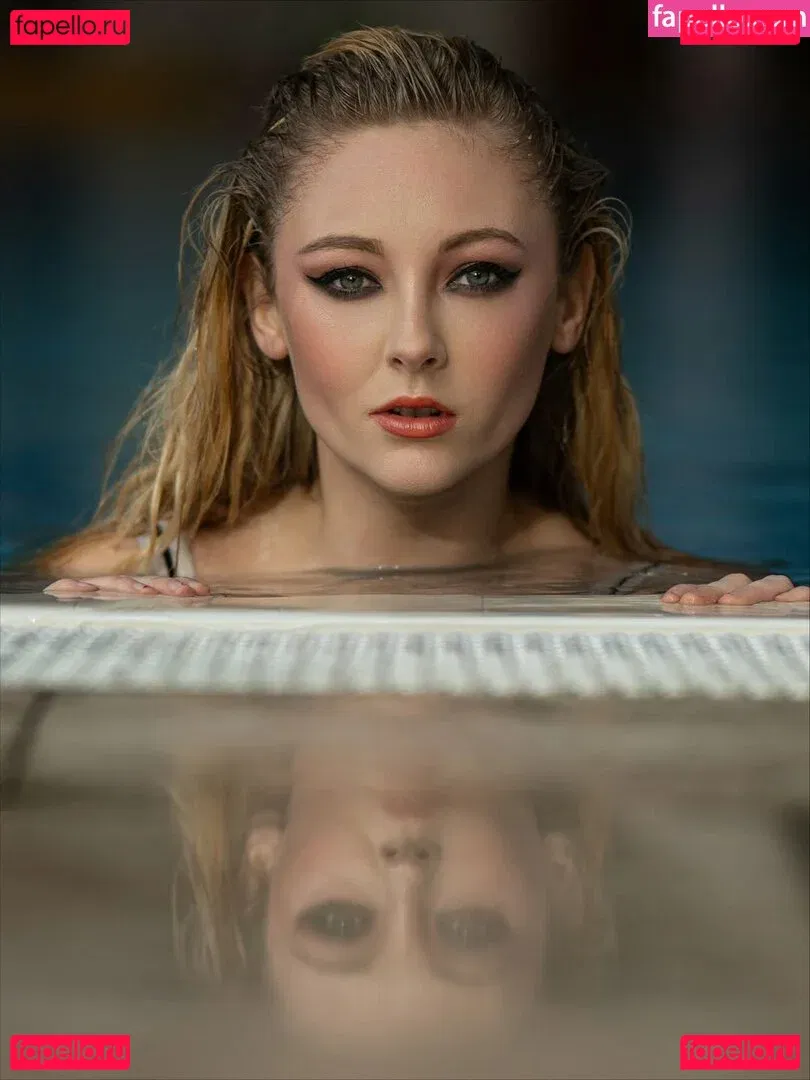 Amber Farndon Onlyfans Photo Gallery 