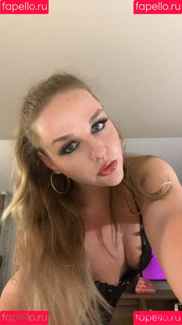 TS Lola Diamond Onlyfans Photo Gallery 