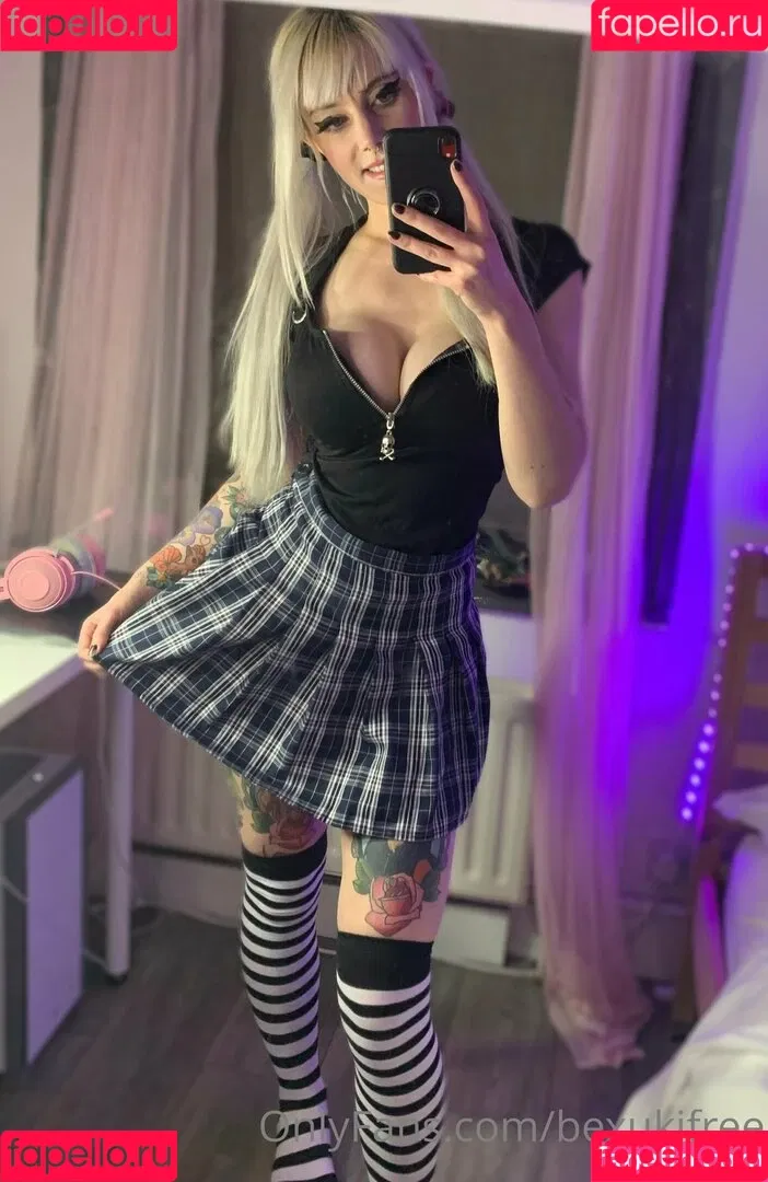 bexukifree Onlyfans Photo Gallery 