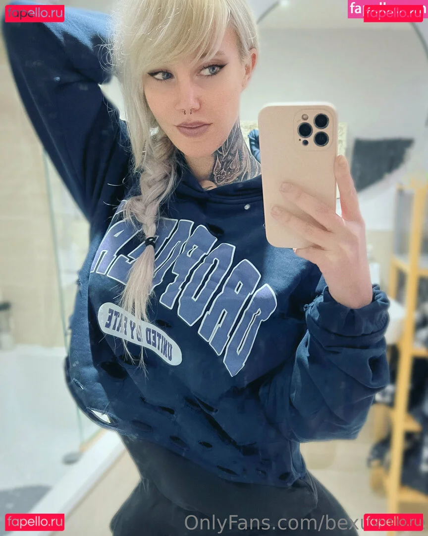 bexukifree Onlyfans Photo Gallery 
