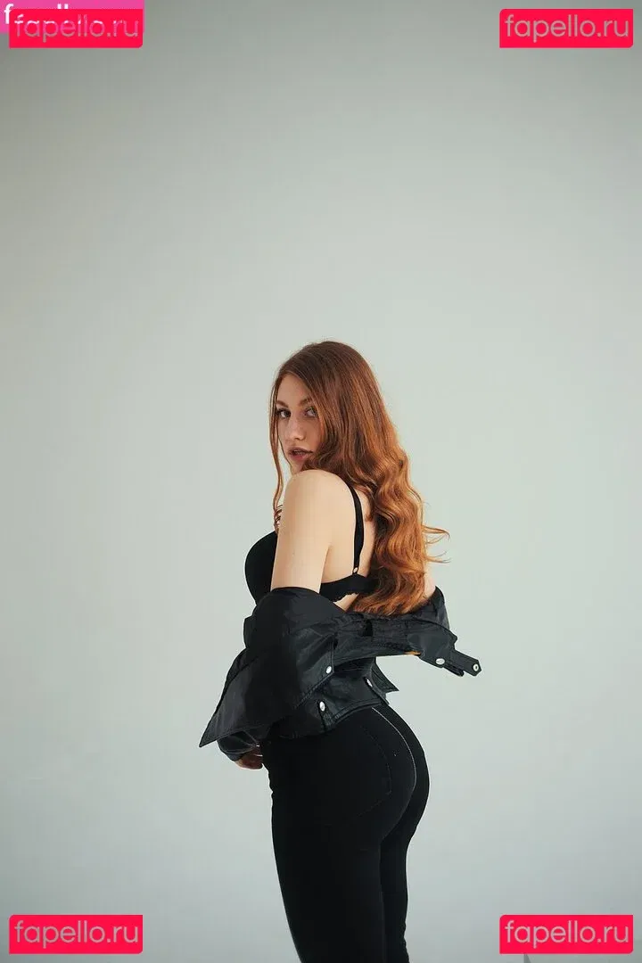 Umbird Onlyfans Photo Gallery 