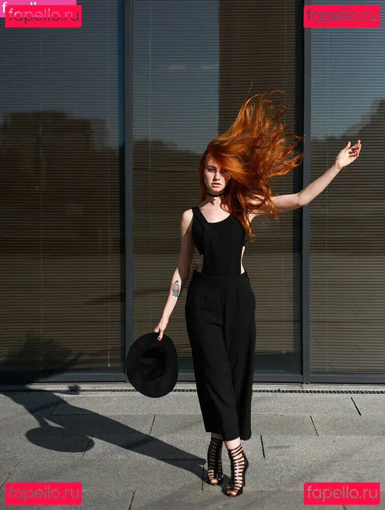 Umbird Onlyfans Photo Gallery 